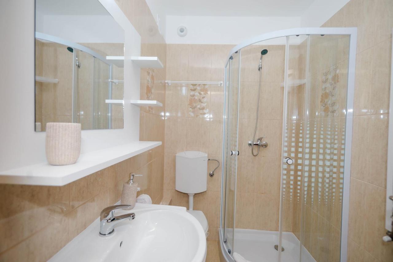 ホテル Casa Marica Băile Herculane エクステリア 写真