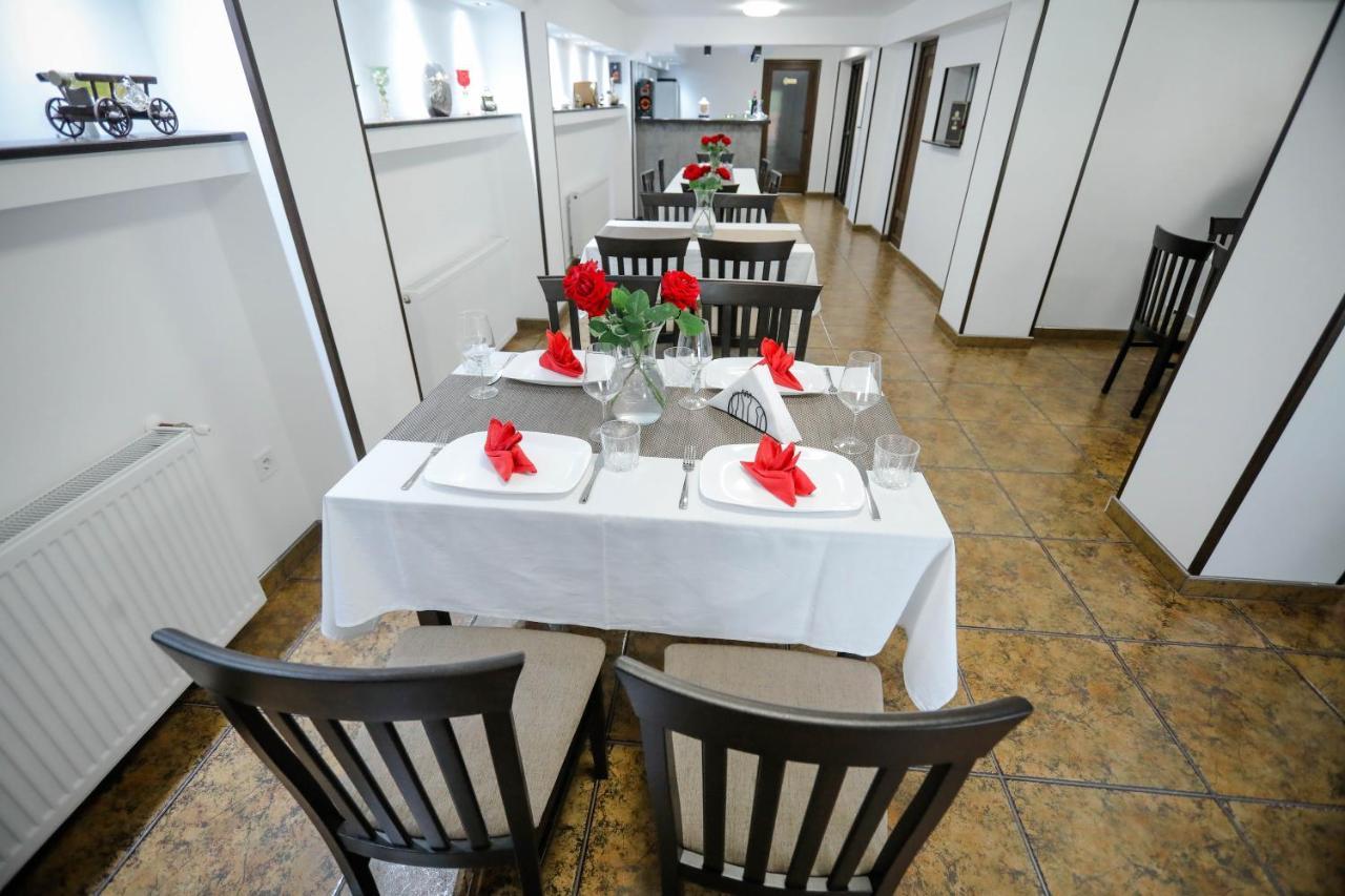 ホテル Casa Marica Băile Herculane エクステリア 写真