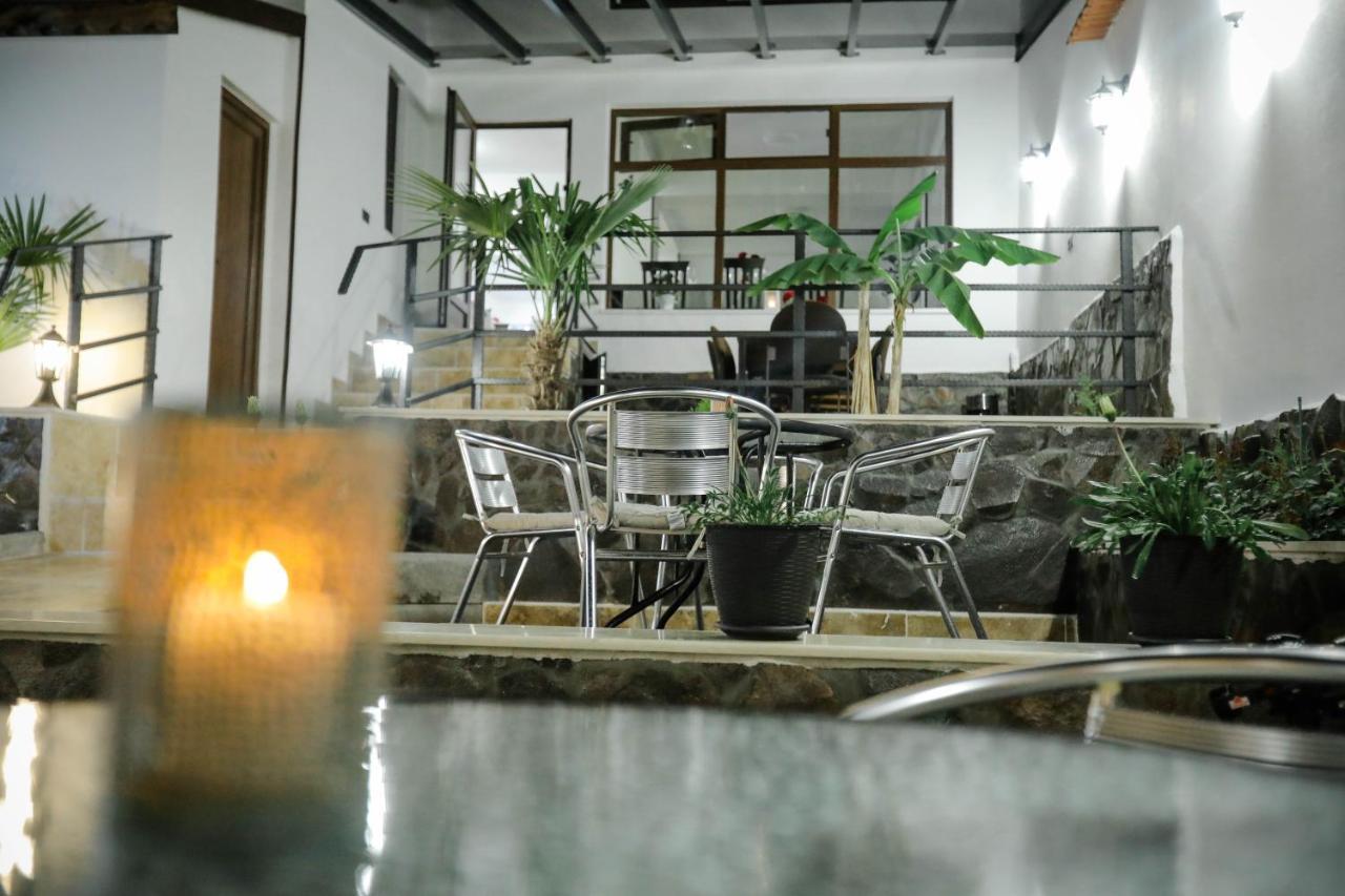 ホテル Casa Marica Băile Herculane エクステリア 写真